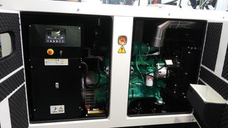 Movimiento diesel silencioso 4 de la refrigeración por agua del sistema de generador 18Kw/23KVA YSD490D